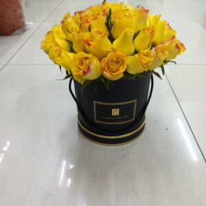 30 yellow roses elegantly arranged in a luxury box – perfect floral gift Dubai